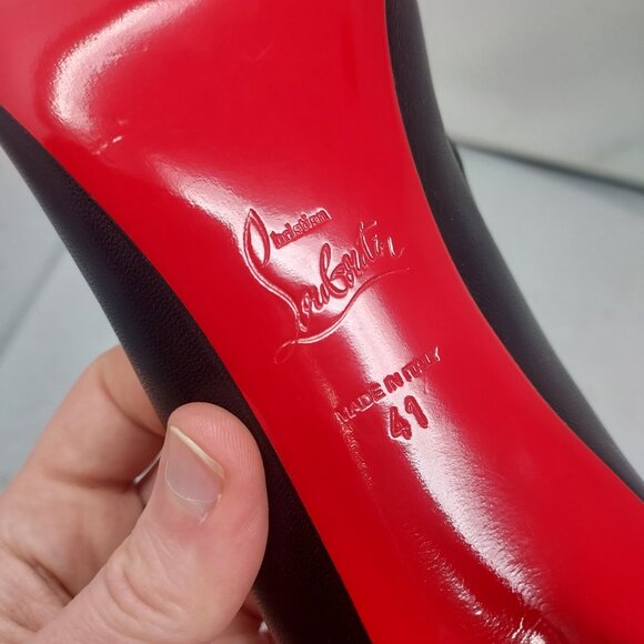 Christian Louboutin Apostrophy Black Leather Pump - Picture 4 of 11